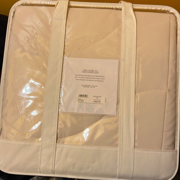 UGG Bedding New Ugg Alahna Comforter Set Queen Shell Poshmark